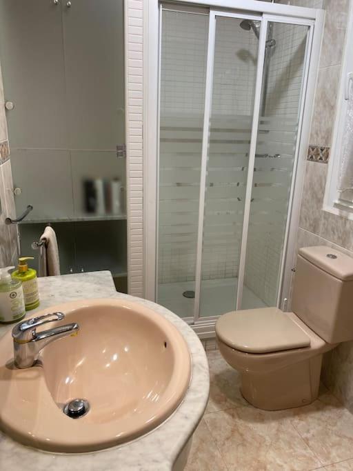 Lovely 2 Bedrooms Apartment Main Square ปลาเซนเซีย ภายนอก รูปภาพ