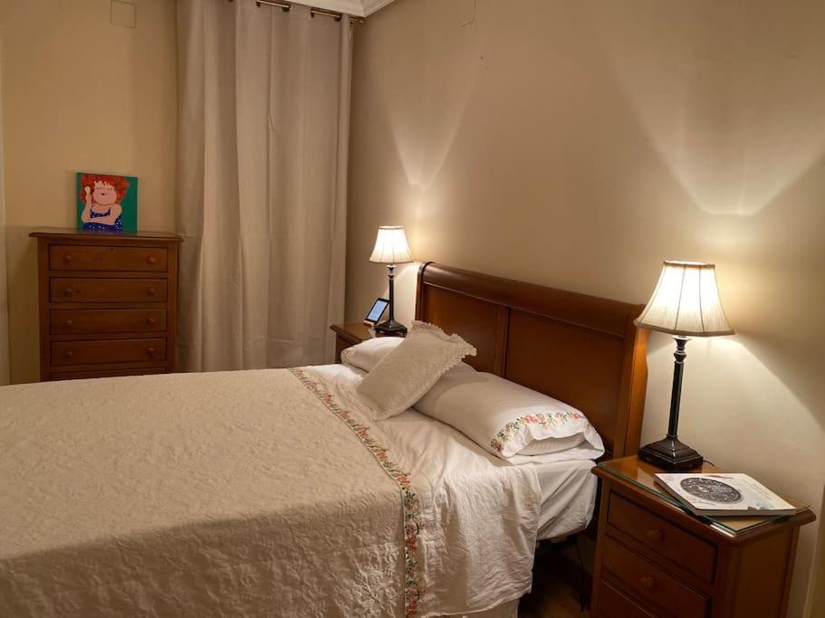 Lovely 2 Bedrooms Apartment Main Square ปลาเซนเซีย ภายนอก รูปภาพ