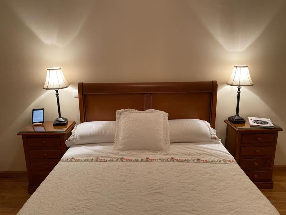 Lovely 2 Bedrooms Apartment Main Square ปลาเซนเซีย ภายนอก รูปภาพ
